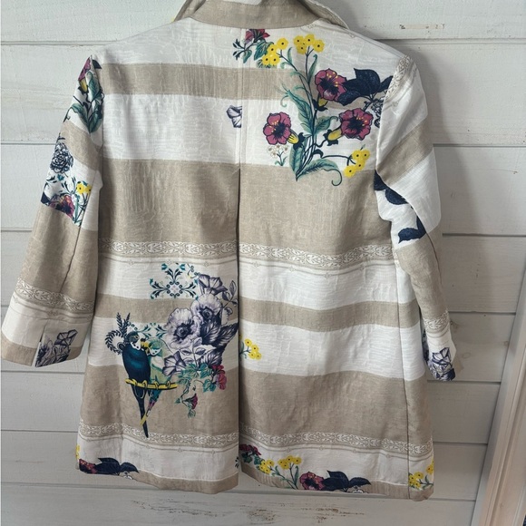 Chico’s Textured Striped Floral Jacket in size 10 Petite - Picture 2 of 11